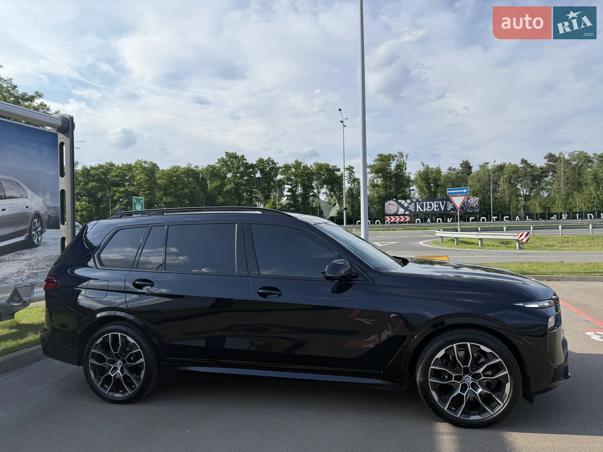 2024 BMW X7 - мініатюра 7