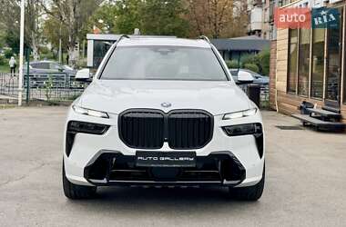 Внедорожник / Кроссовер BMW X7 2024 в 