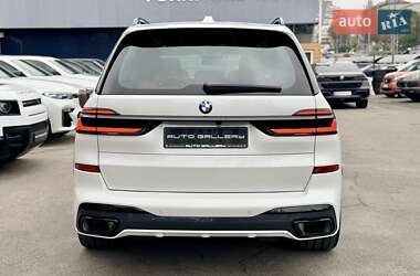 Внедорожник / Кроссовер BMW X7 2024 в 