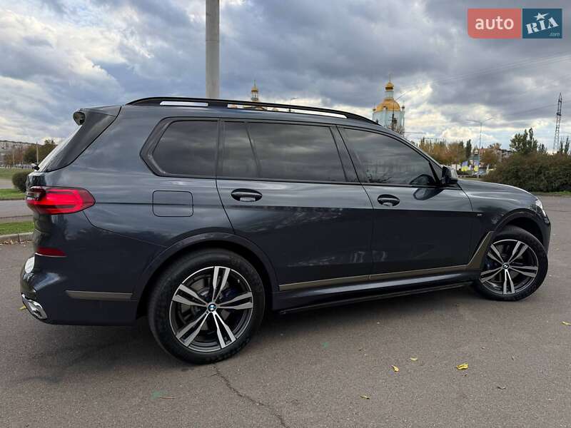 Внедорожник / Кроссовер BMW X7 2021 в Кривом Роге