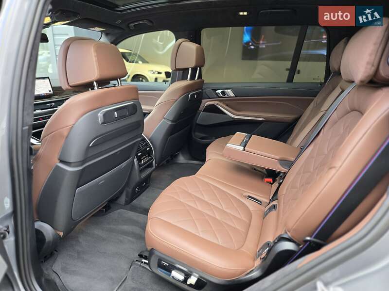 Позашляховик / Кросовер BMW X7 2025 в Одесі