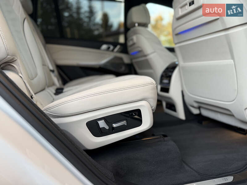 Позашляховик / Кросовер BMW X7 2021 в Львові фото 88 Позашляховик / Кросовер BMW X7 2021 в Львові