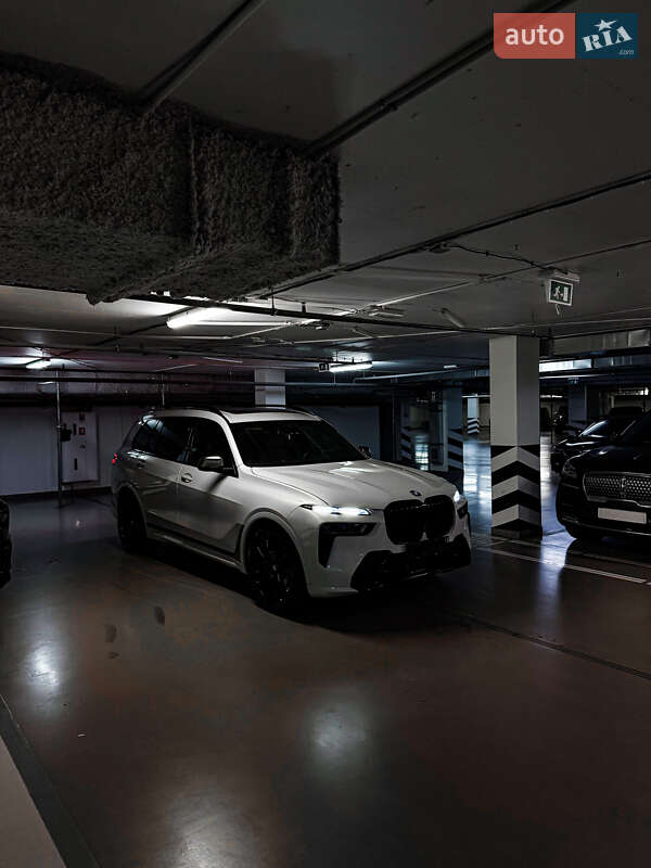 Внедорожник / Кроссовер BMW X7 2020 в Киеве