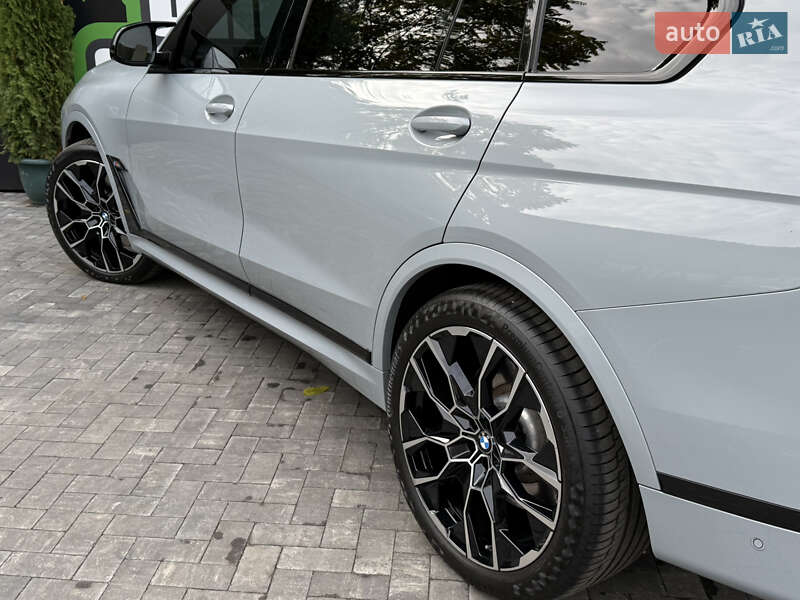Позашляховик / Кросовер BMW X7 2022 в Києві