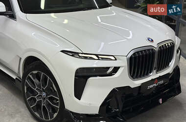 Внедорожник / Кроссовер BMW X7 2023 в  фото 3 Внедорожник / Кроссовер BMW X7 2023 в