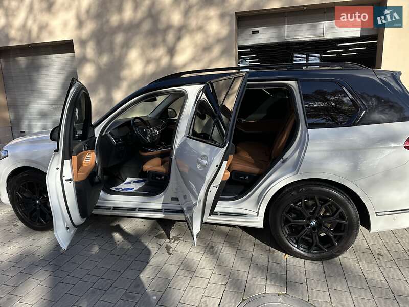 Внедорожник / Кроссовер BMW X7 2019 в Тернополе