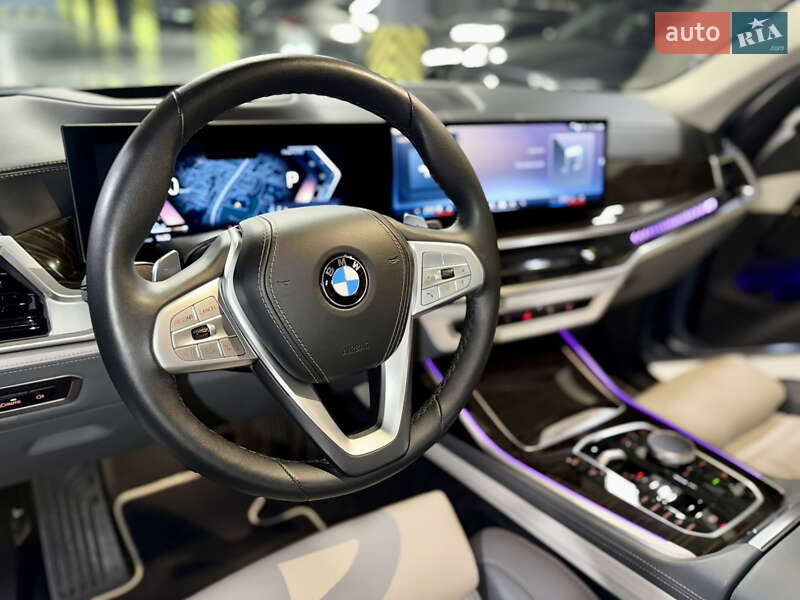 Внедорожник / Кроссовер BMW X7 2023 в Киеве