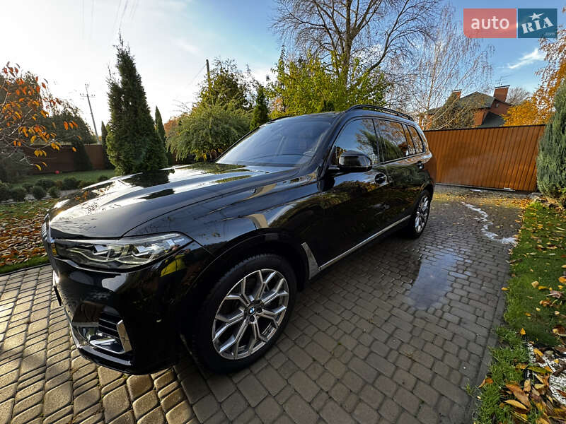 Внедорожник / Кроссовер BMW X7 2021 в Киеве