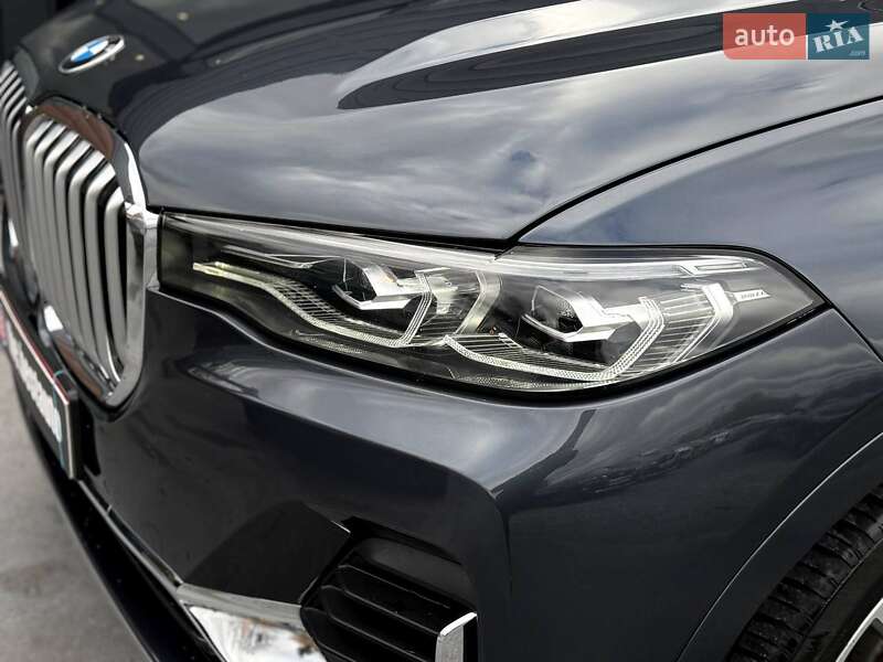 Внедорожник / Кроссовер BMW X7 2020 в Ровно