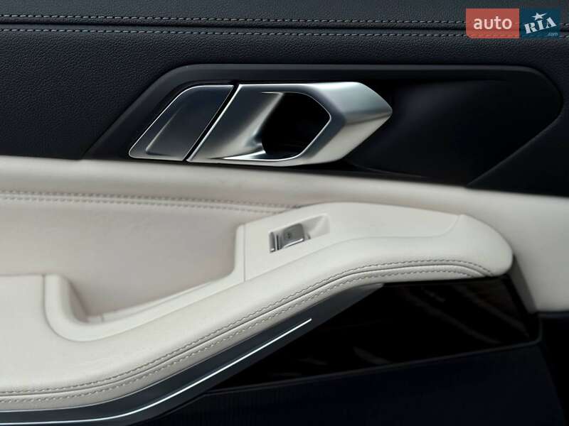 Внедорожник / Кроссовер BMW X7 2020 в Ровно