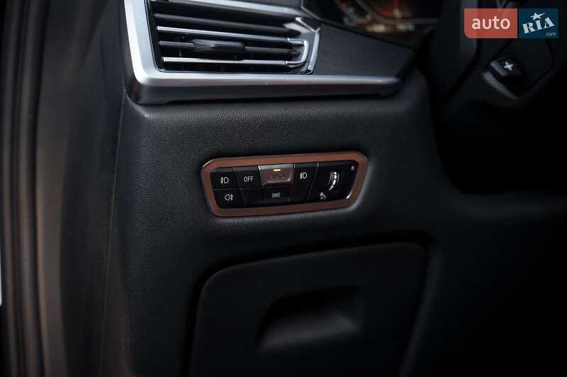 Внедорожник / Кроссовер BMW X7 2022 в Киеве