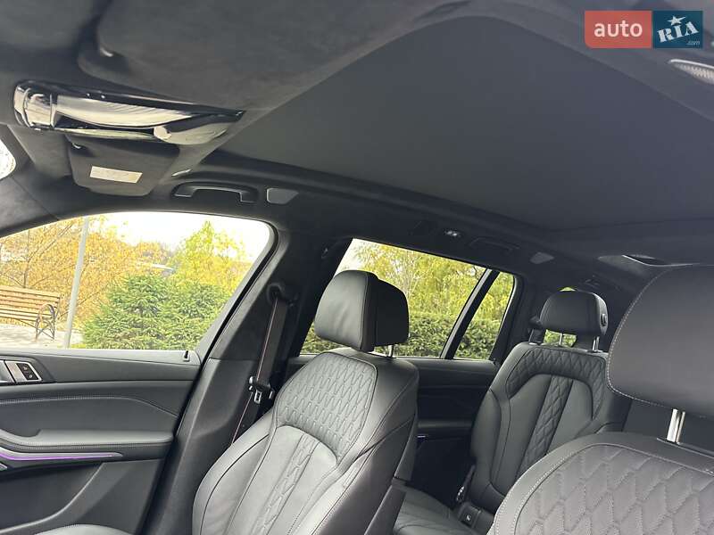 Внедорожник / Кроссовер BMW X7 2023 в Киеве