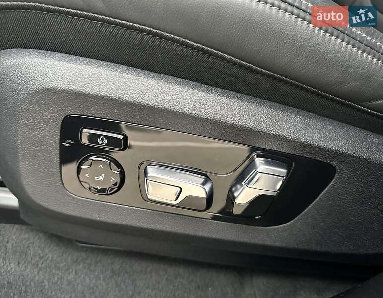 Внедорожник / Кроссовер BMW X7 2023 в Киеве