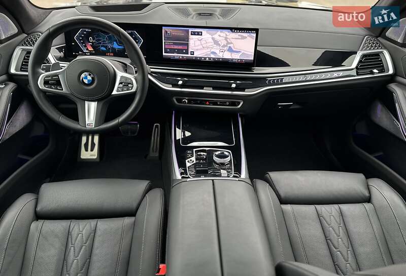 Внедорожник / Кроссовер BMW X7 2023 в Киеве