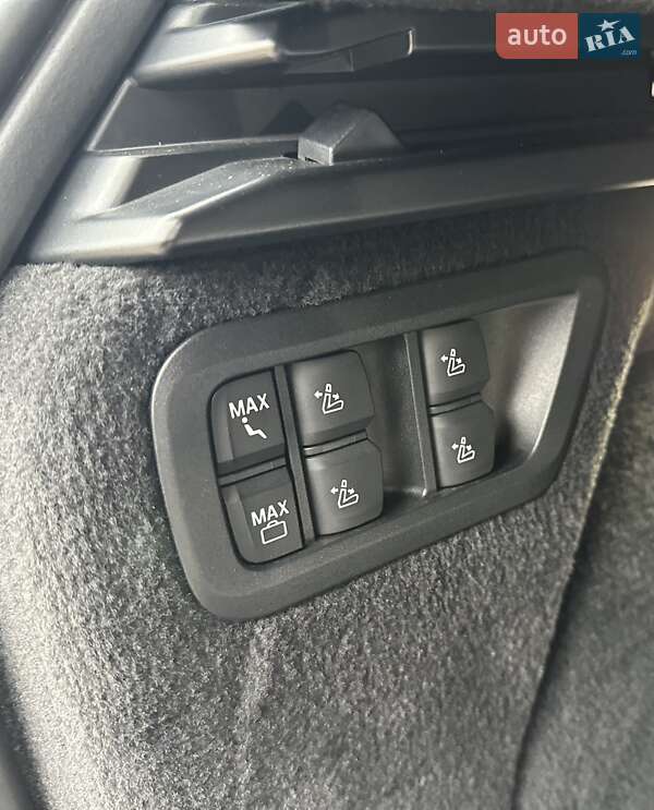 Внедорожник / Кроссовер BMW X7 2023 в Киеве