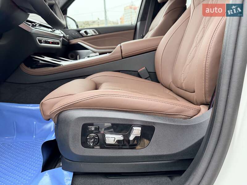 Внедорожник / Кроссовер BMW X7 2024 в Киеве