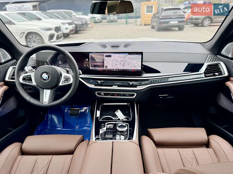 Внедорожник / Кроссовер BMW X7 2024 в Киеве