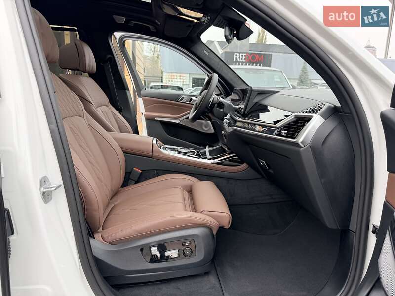 Внедорожник / Кроссовер BMW X7 2024 в Киеве