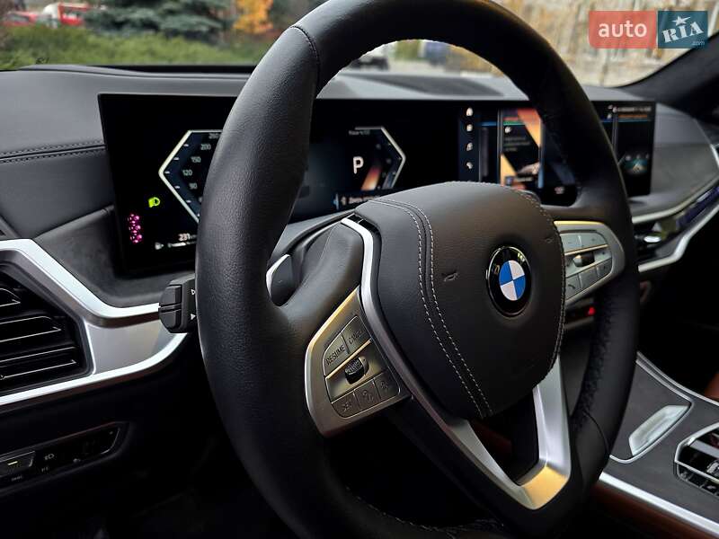 Позашляховик / Кросовер BMW X7 2023 в Києві