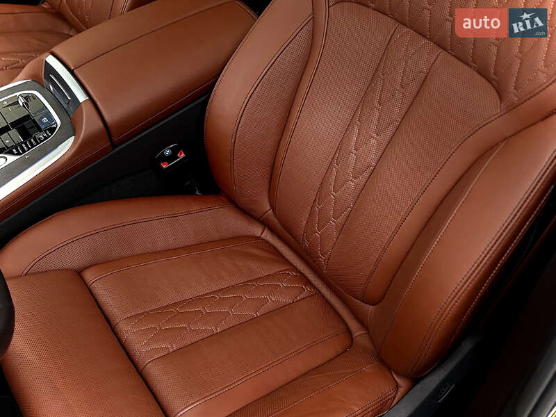 Позашляховик / Кросовер BMW X7 2023 в Києві