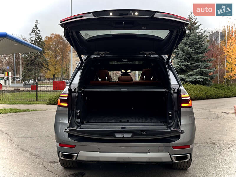 Позашляховик / Кросовер BMW X7 2023 в Києві