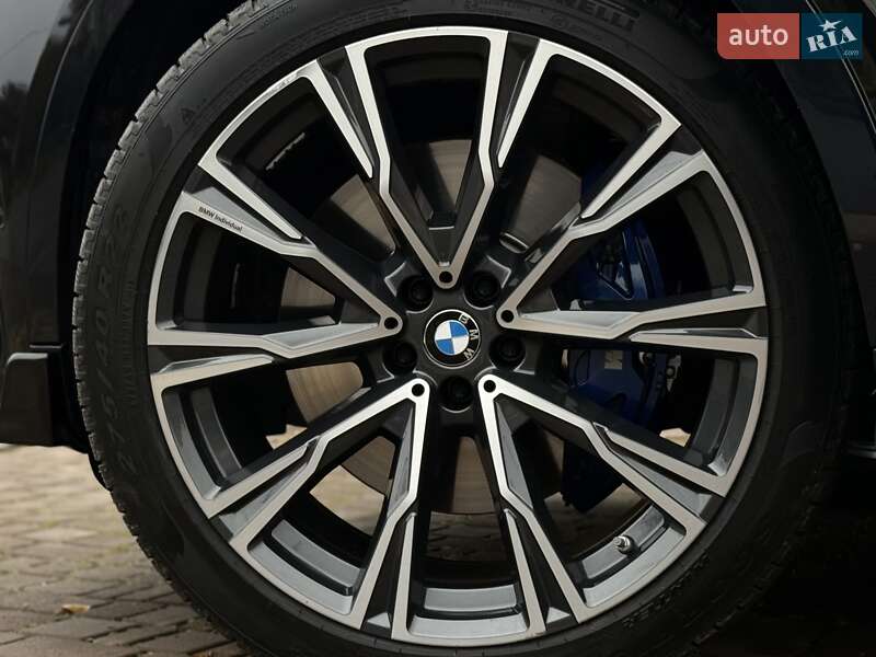 Внедорожник / Кроссовер BMW X7 2021 в Одессе