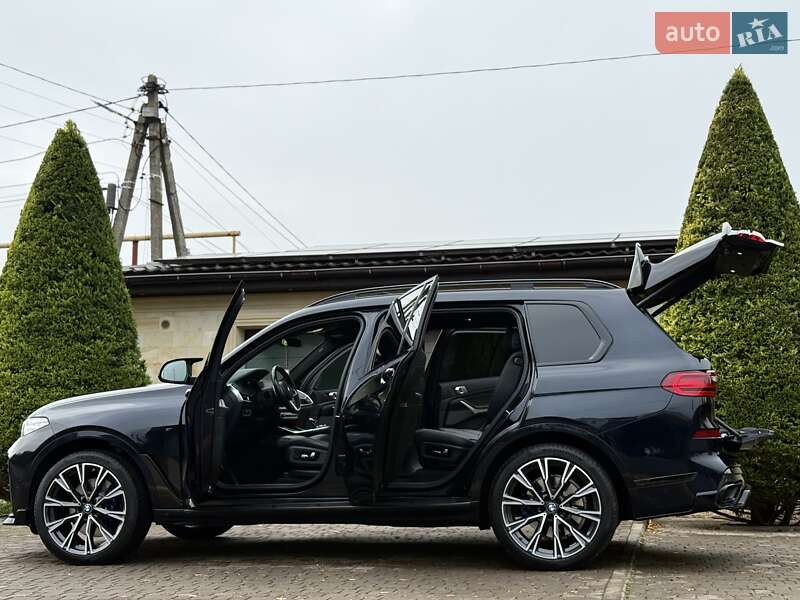 Внедорожник / Кроссовер BMW X7 2021 в Одессе