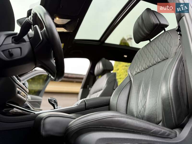 Внедорожник / Кроссовер BMW X7 2021 в Одессе