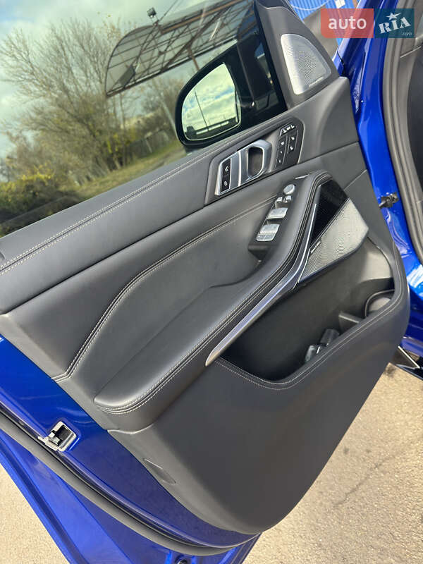 Внедорожник / Кроссовер BMW X7 2022 в Киеве