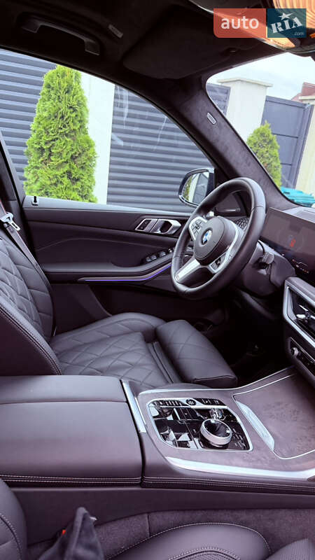 Внедорожник / Кроссовер BMW X7 2024 в Ивано-Франковске
