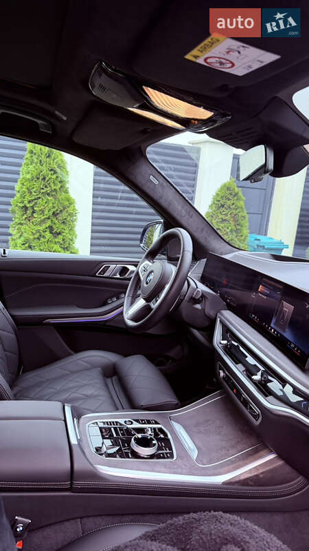 Внедорожник / Кроссовер BMW X7 2024 в Ивано-Франковске