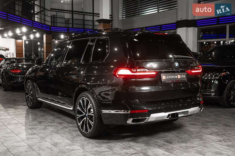 Внедорожник / Кроссовер BMW X7 2022 в Одессе
