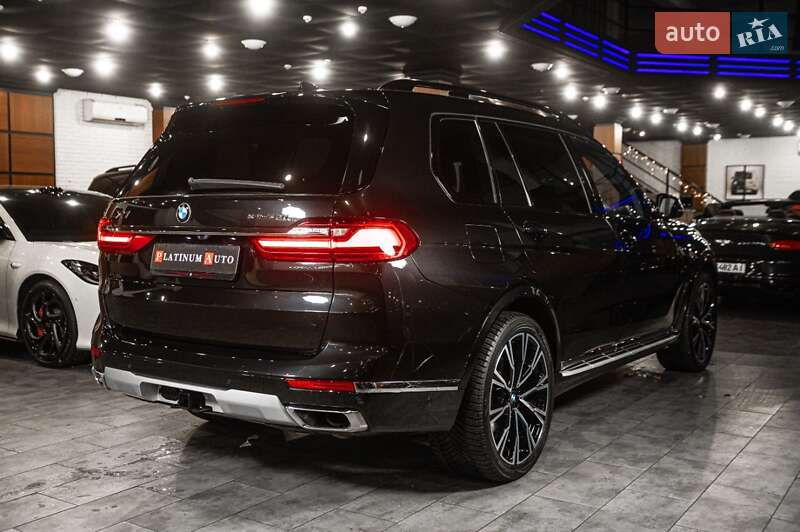 Внедорожник / Кроссовер BMW X7 2022 в Одессе