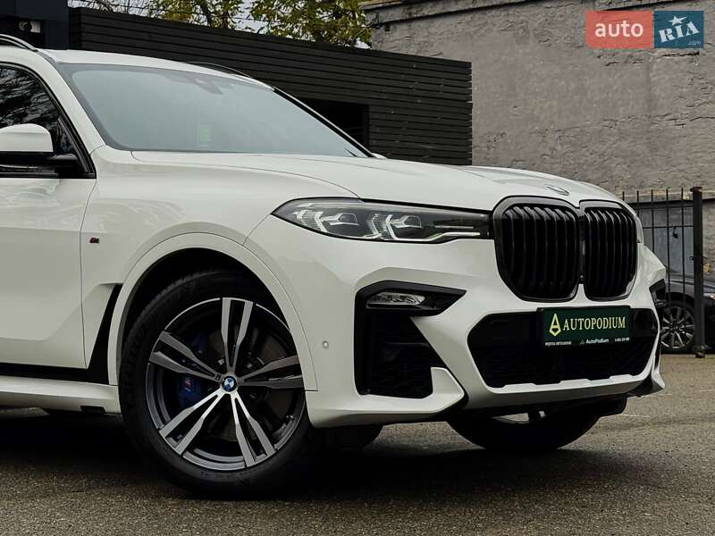 Внедорожник / Кроссовер BMW X7 2022 в Киеве