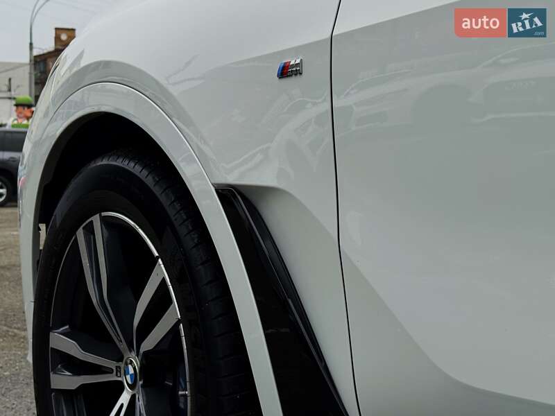 Внедорожник / Кроссовер BMW X7 2022 в Киеве