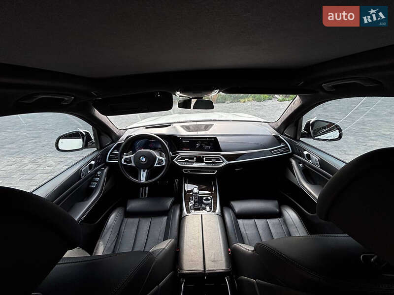 Внедорожник / Кроссовер BMW X7 2020 в Луцке