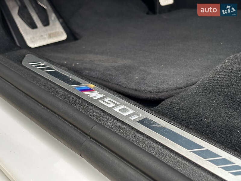 Внедорожник / Кроссовер BMW X7 2020 в Луцке