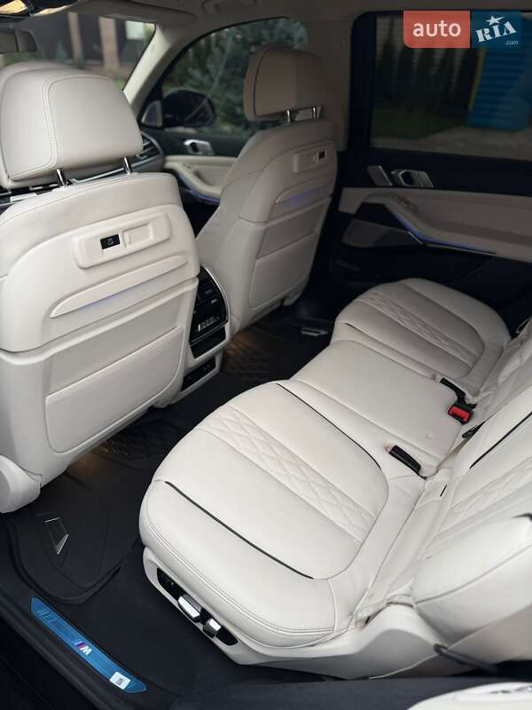 Внедорожник / Кроссовер BMW X7 2022 в Киеве фото 27 Внедорожник / Кроссовер BMW X7 2022 в Киеве