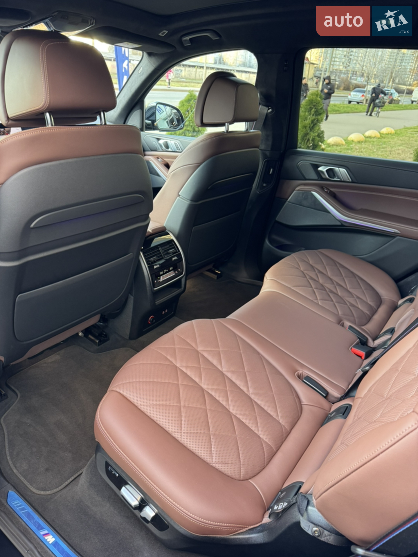 2022 BMW X7 - мініатюра 17