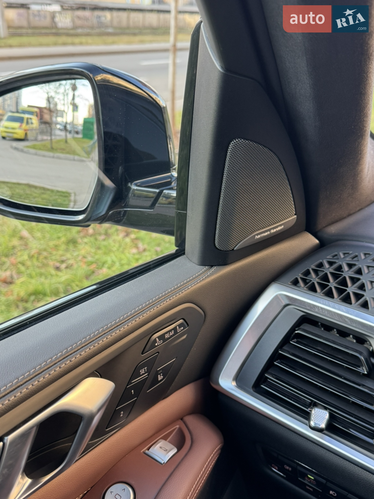 2022 BMW X7 - мініатюра 38