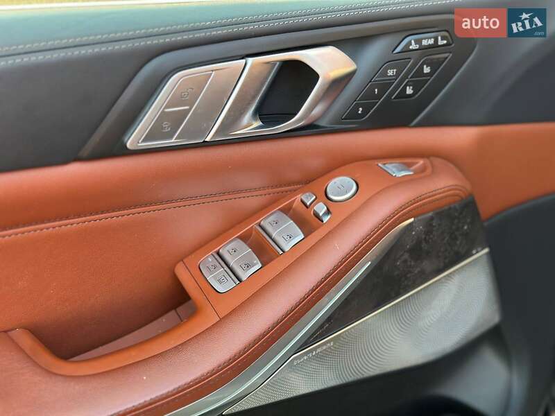 Внедорожник / Кроссовер BMW X7 2019 в Луцке