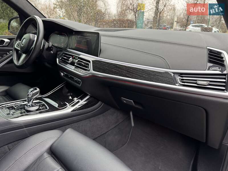 Внедорожник / Кроссовер BMW X7 2019 в Киеве