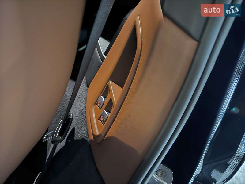 Внедорожник / Кроссовер BMW X7 2019 в Днепре