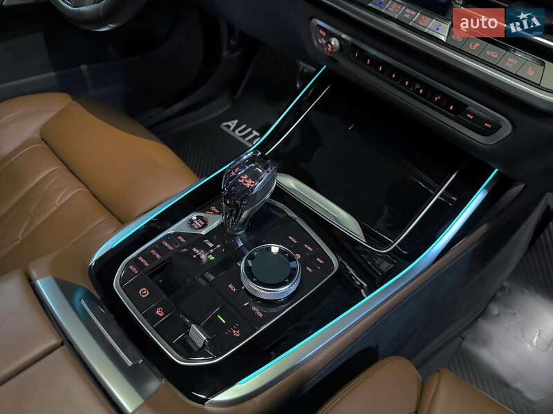 Внедорожник / Кроссовер BMW X7 2019 в Днепре