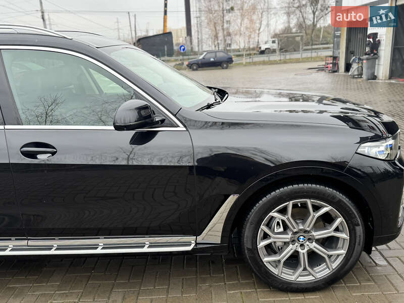 Позашляховик / Кросовер BMW X7 2020 в Києві фото 3 Позашляховик / Кросовер BMW X7 2020 в Києві