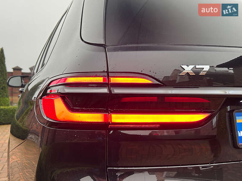 Внедорожник / Кроссовер BMW X7 2024 в Киеве