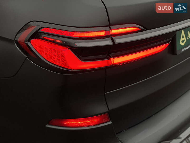 Внедорожник / Кроссовер BMW X7 2023 в Киеве