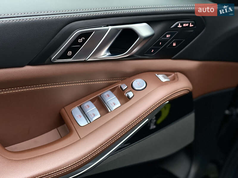 Внедорожник / Кроссовер BMW X7 2023 в Киеве