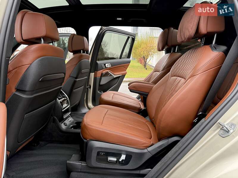 Позашляховик / Кросовер BMW X7 2019 в Києві