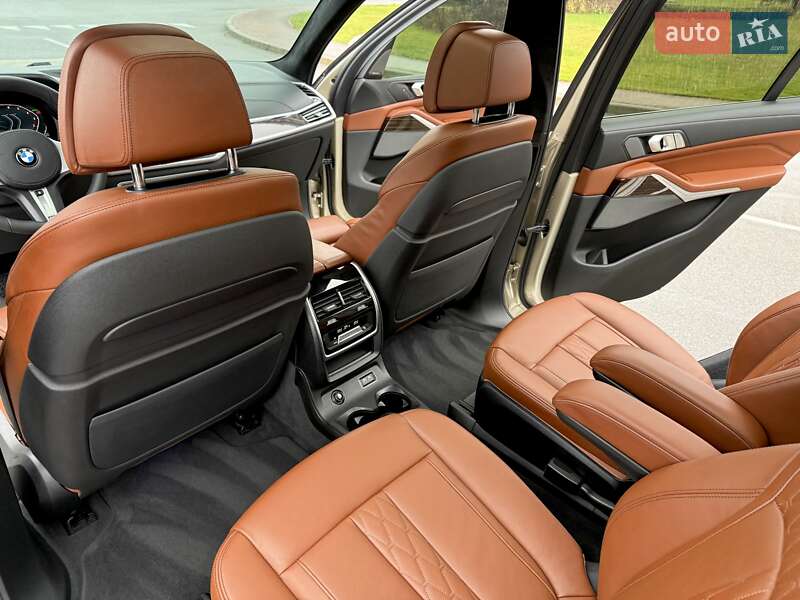 Позашляховик / Кросовер BMW X7 2019 в Києві